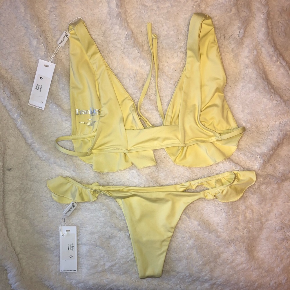 Frankie’s Bikinis Set - Picture 6 of 8